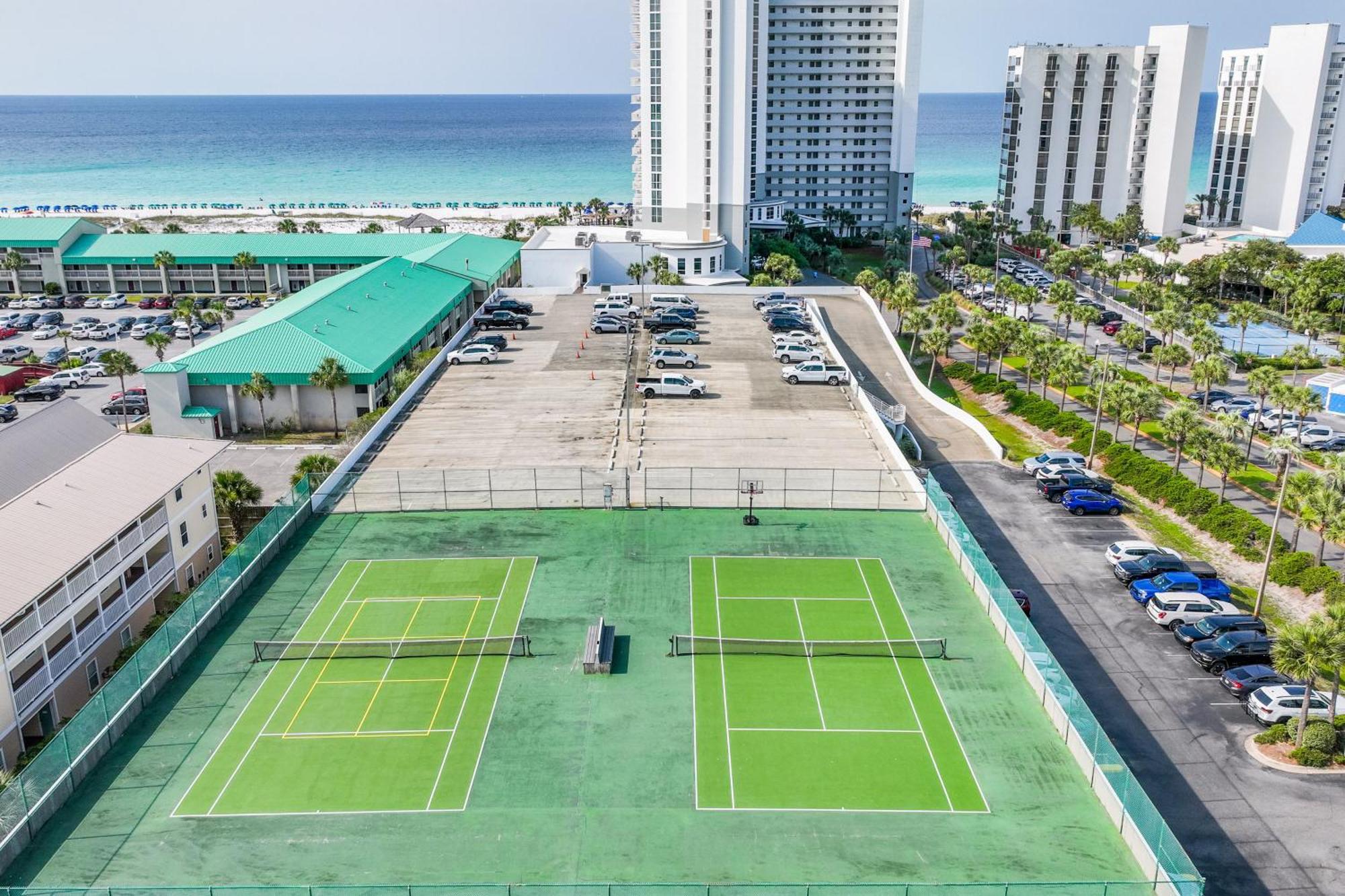 Pelican Beach Resort III Destin Oda fotoğraf